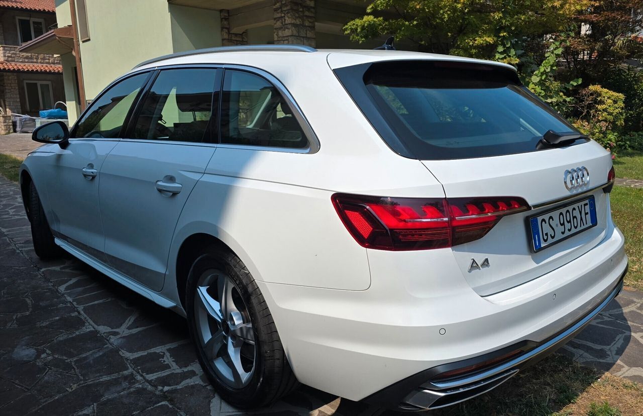 Audi A4 Avant 35 TDI/163 CV S tronic line editio imagem 3