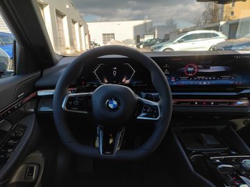BMW 540d xDrive M Sportpaket Head-Up HK HiFi DAB