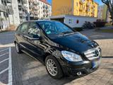 Mercedes-Benz Gepflegtes DB 180 B Klasse - Mercedes-Benz B 180 Gebrauchtwagen in München