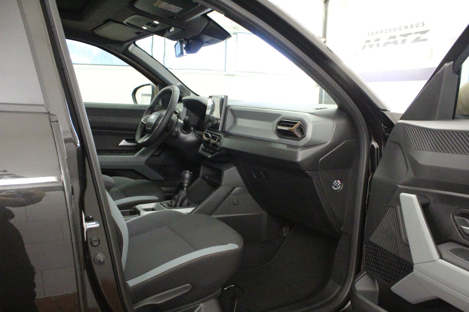 Fahrzeugabbildung Dacia Bigster mild hybrid 140 Extreme *Winter+*City*