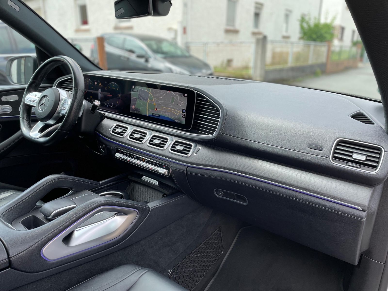 Fahrzeugabbildung Mercedes-Benz GLE 400d 4MATIC |AMG|HUD|Burmester|Pano|360°|AHK