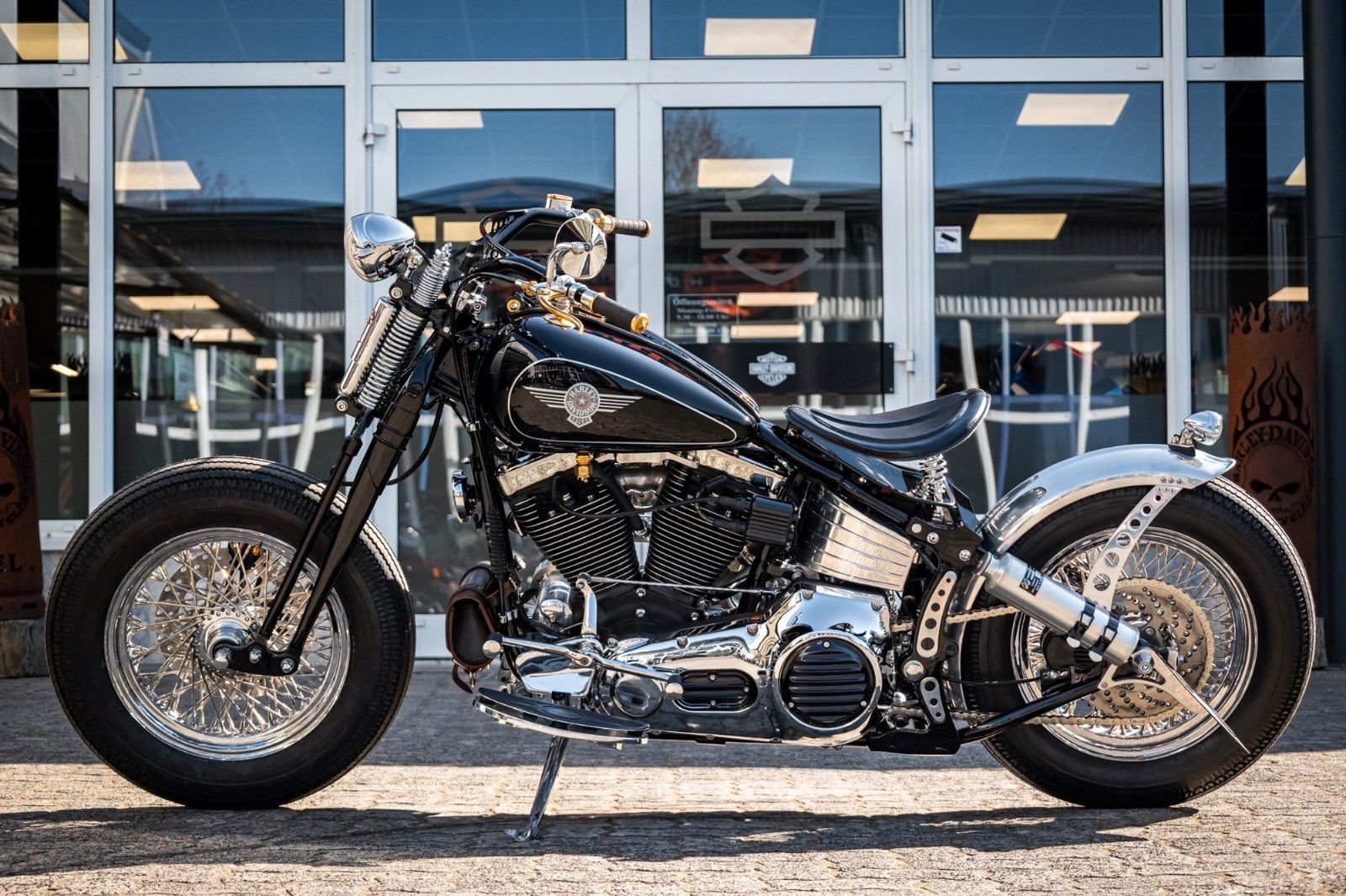 Fahrzeugabbildung Harley-Davidson Heritage Springer FLSTC 1989 Oldschool Custom