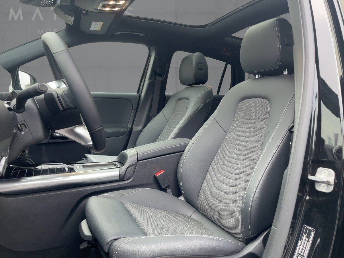 Fahrzeugabbildung Mercedes-Benz GLA 180 Night/Pano/360°/LED/19''