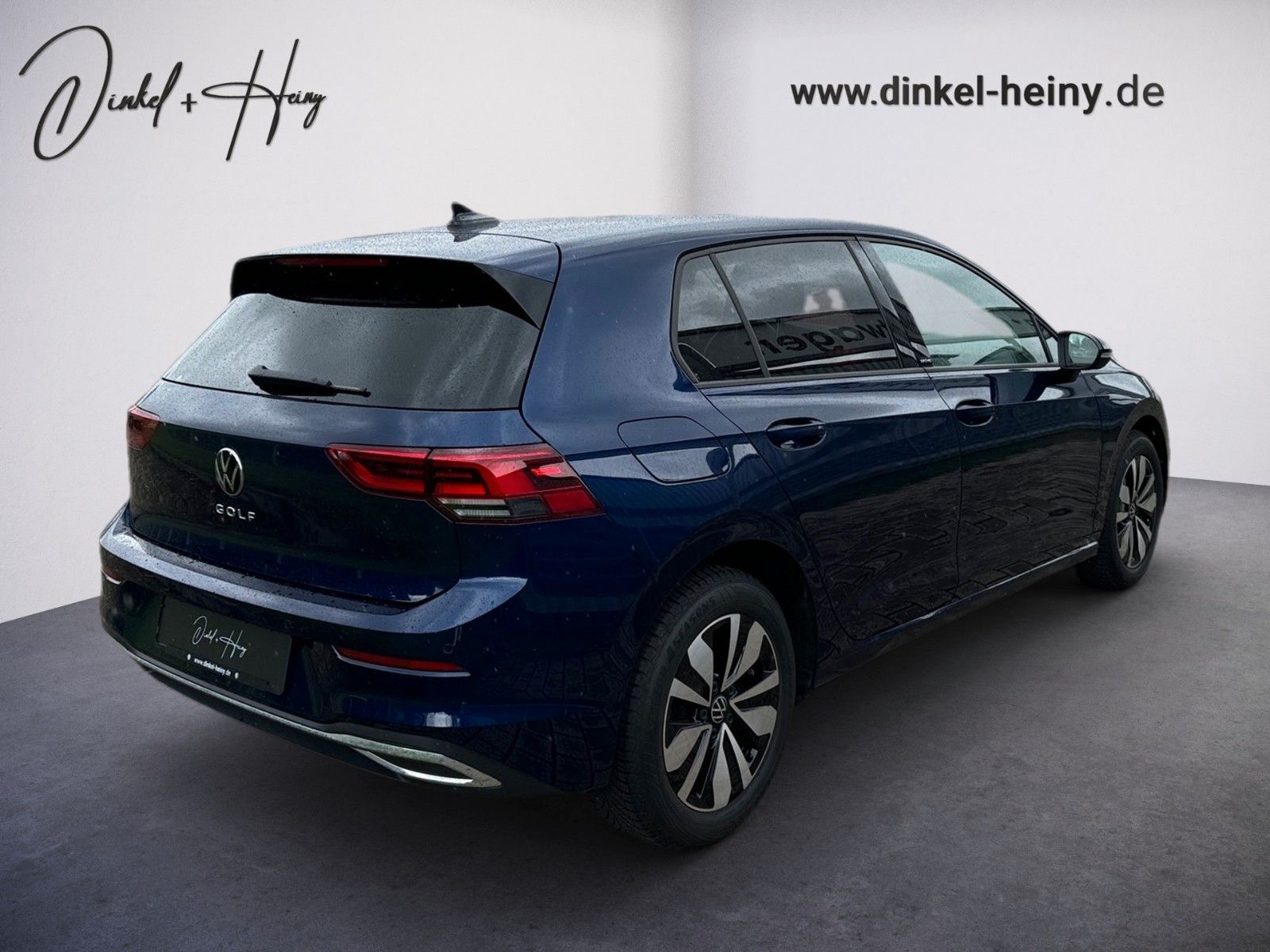 Fahrzeugabbildung Volkswagen Golf VIII Move 1.5 TSI *ACC*LED*NAVI*STANDHEIZ