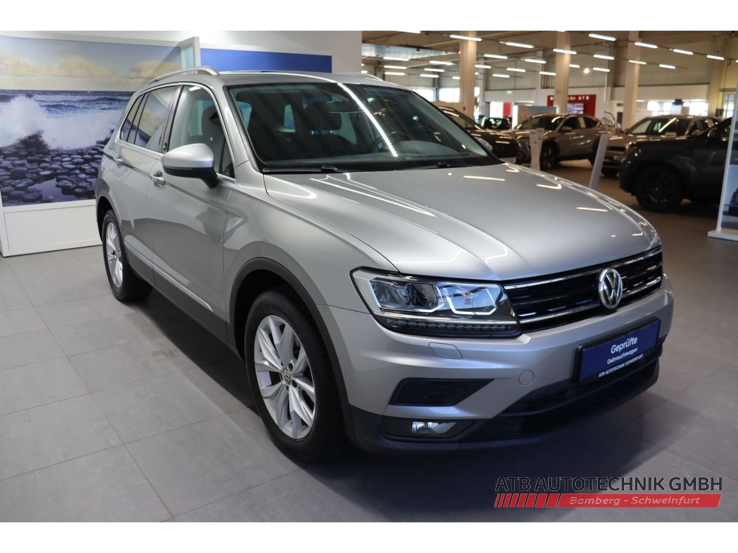 Fahrzeugabbildung Volkswagen Tiguan 2.0 TDI SCR Sound BMT Start-Stopp 4Motion