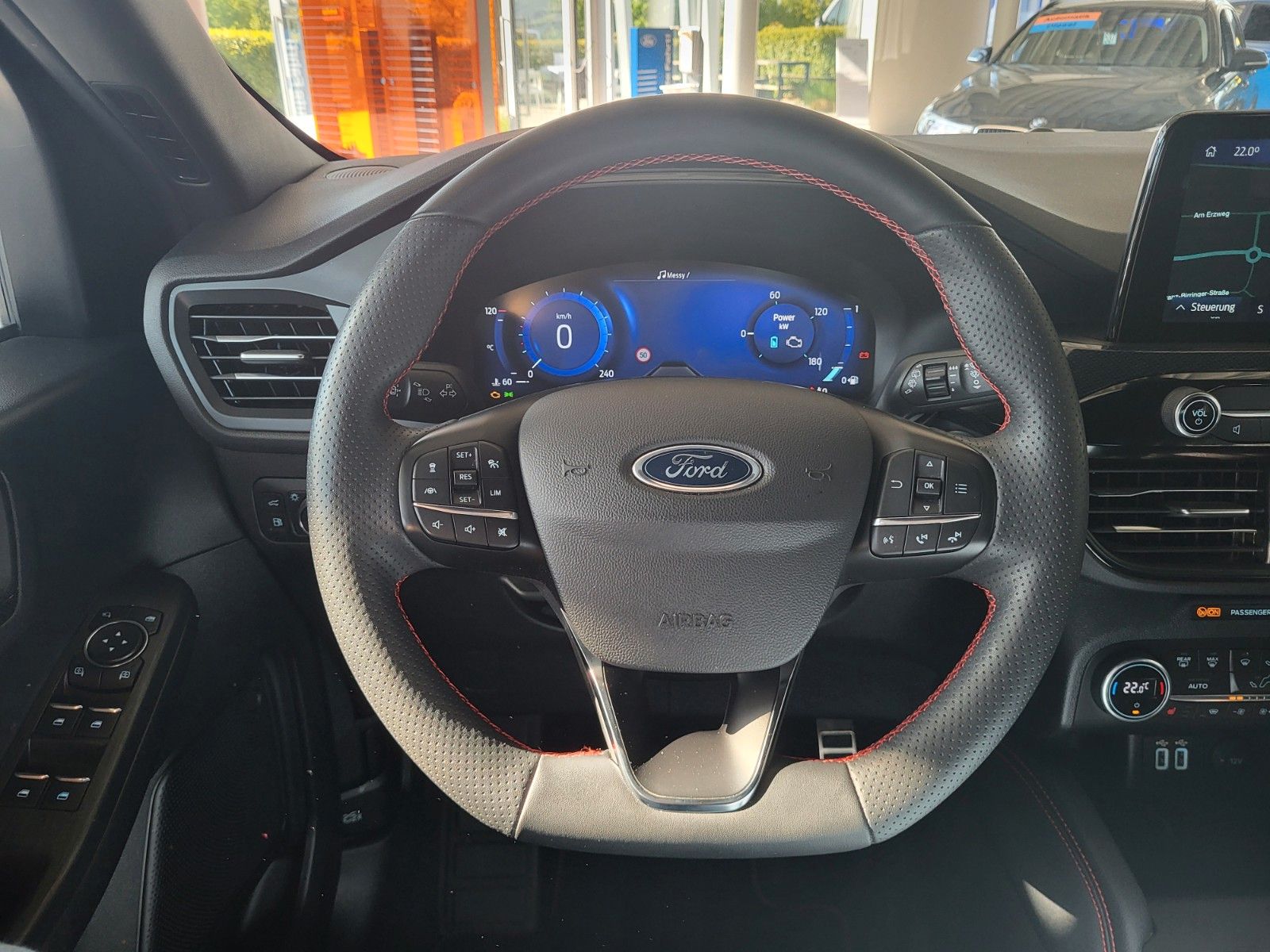 Fahrzeugabbildung Ford Kuga Plug-In Hybrid ST-Line AHK, Frontkamera