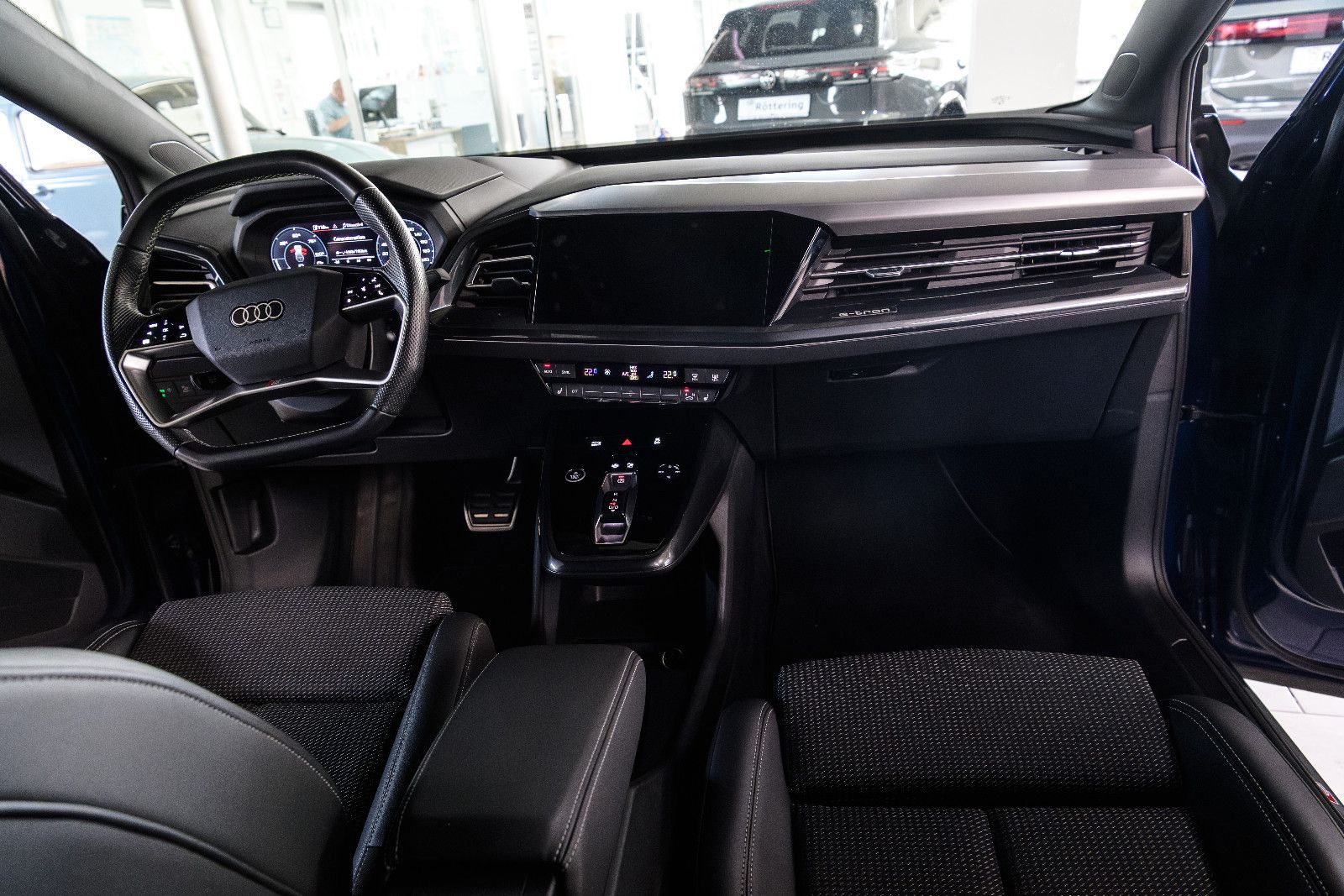 Fahrzeugabbildung Audi Q4 e-tron 45 RFK/MATRIX
