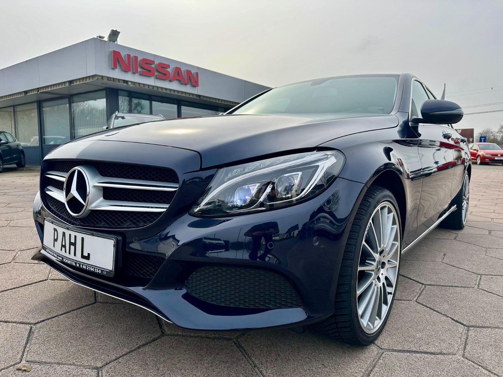 MERCEDES-BENZ C 180 AMG-Line Lim. NAVI LED
