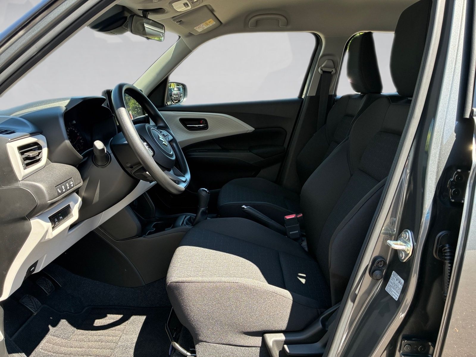 Fahrzeugabbildung Suzuki Swift 1.2 Club LED,Navi,ACC,Klima,Kamera