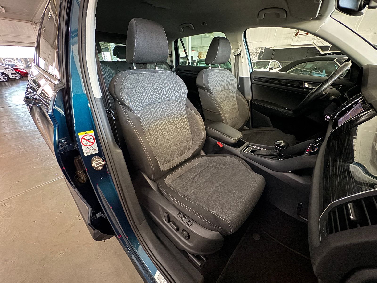 Fahrzeugabbildung SKODA Kodiaq 2.0 TDI DSG STYLE VIRTUAL ACC MEMORY AHK