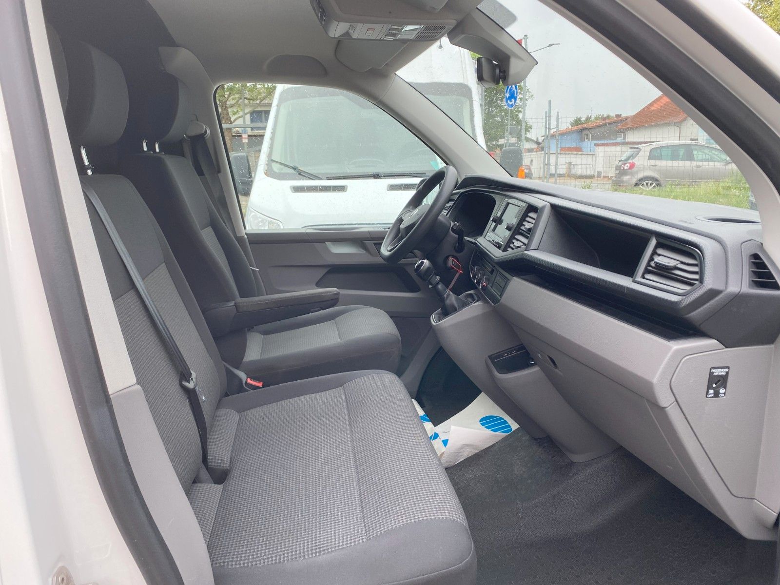 Fahrzeugabbildung Volkswagen T6.1 Transporter Kasten lang ,AHK,SHZ,SHg