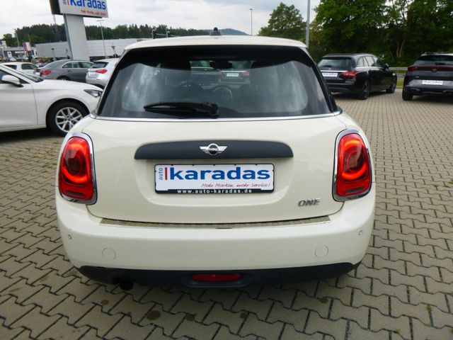 Fahrzeugabbildung MINI ONE 1,2 >Navi/Sitzheiz/PDC/Teil-Leder<