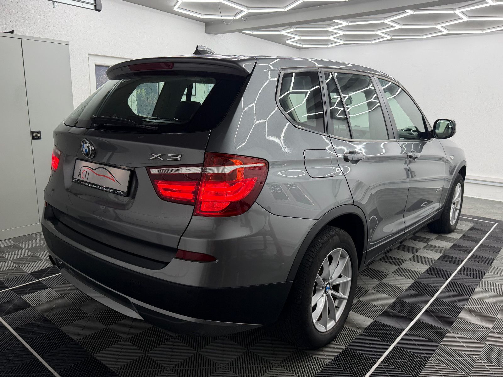 Fahrzeugabbildung BMW X3 20d xDrive Aut./NAVI/XENON/HEAD-UP/AHK