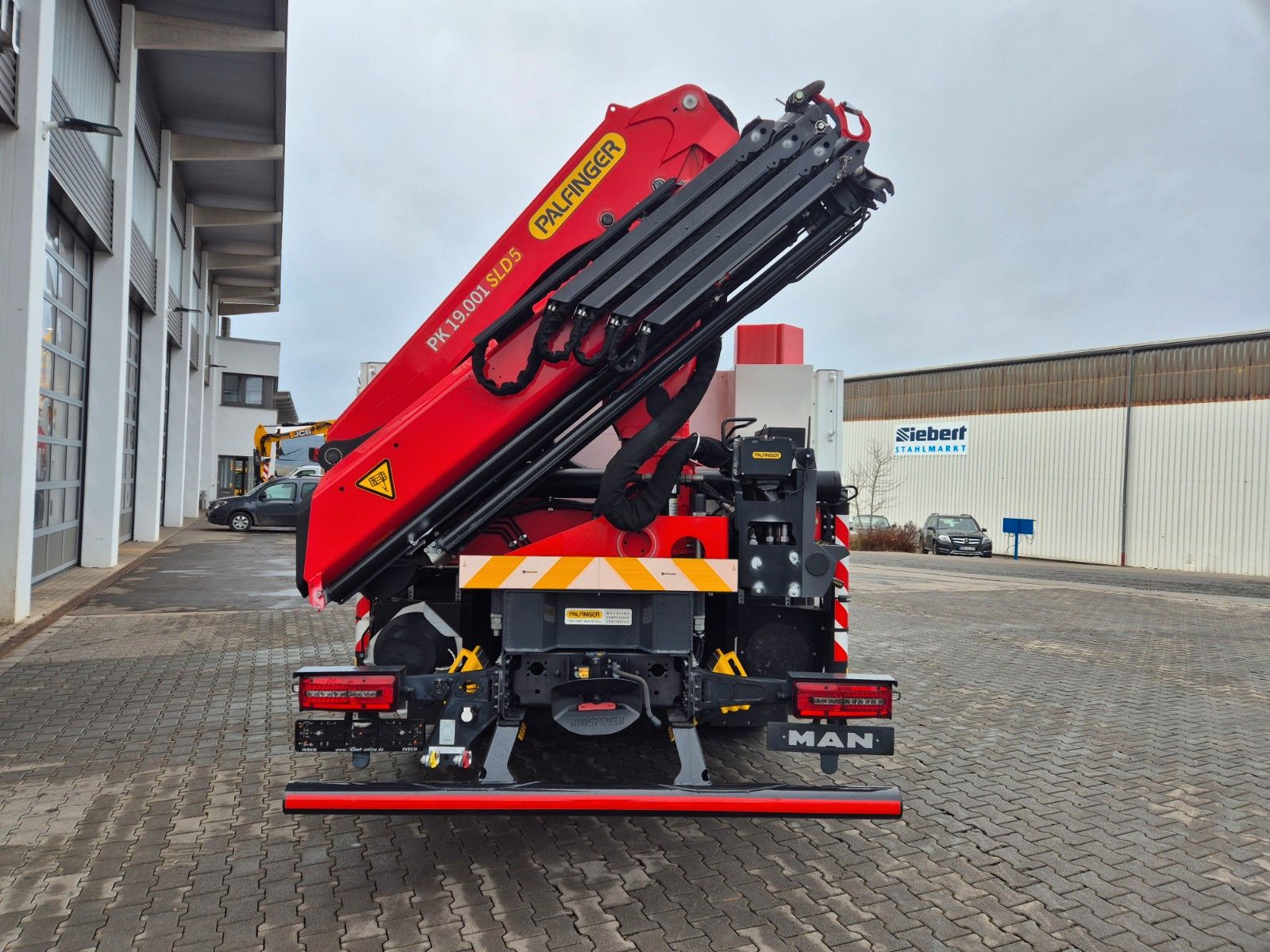 Fahrzeugabbildung MAN TGS 26.470 6x2-4 LL Palfinger PK19.001 SLD5 Funk