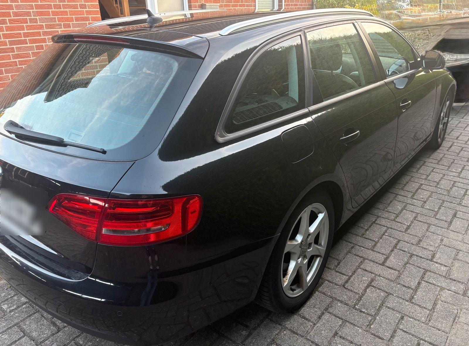 Audi A4 2008 — rear view