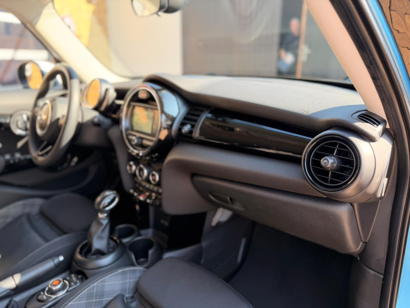 MINI Cooper LED SHZ Navi Tempomat Teilleder Kamera