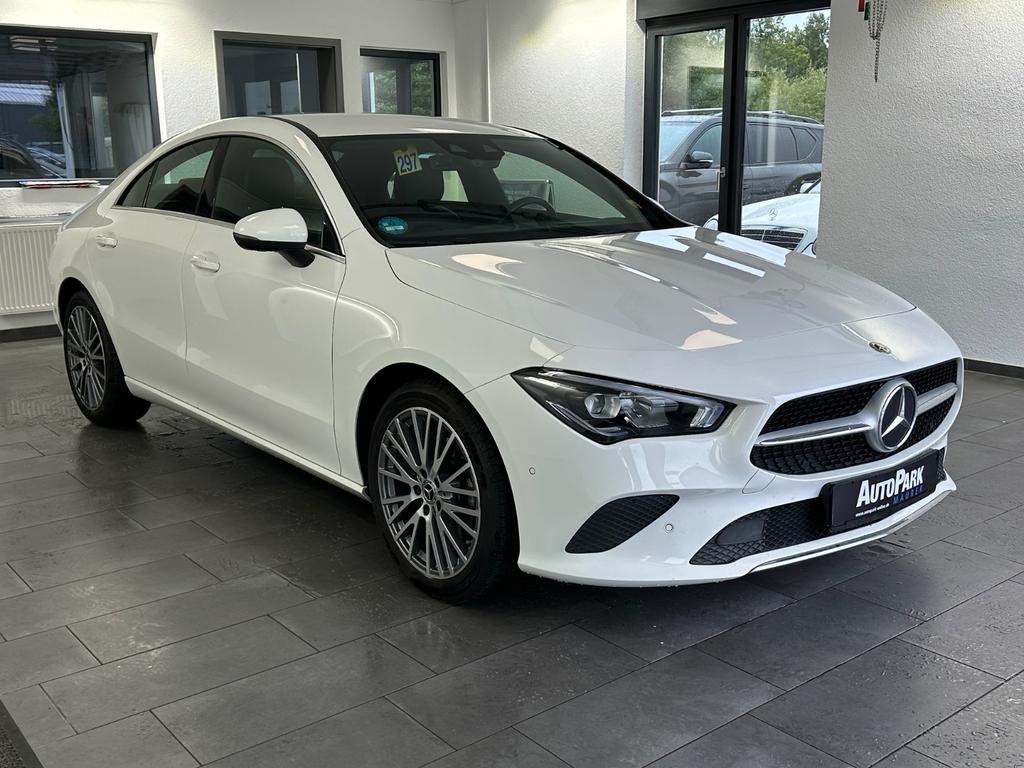 Mercedes-Benz CLA 200