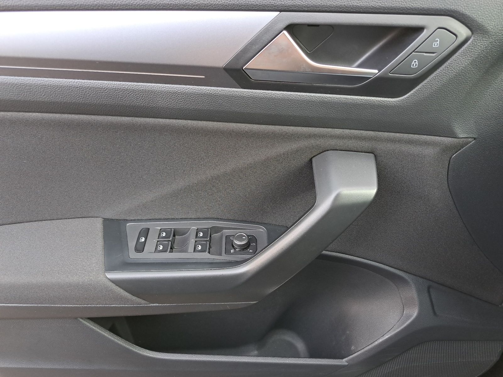 Volkswagen T-Roc - Bild 18
