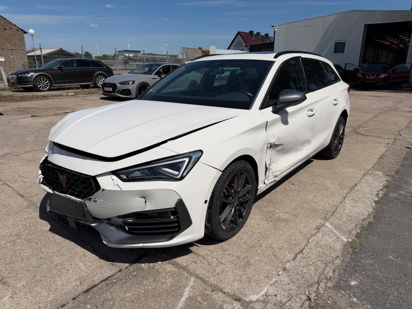 Cupra Leon Sportstourer  iQ- Light