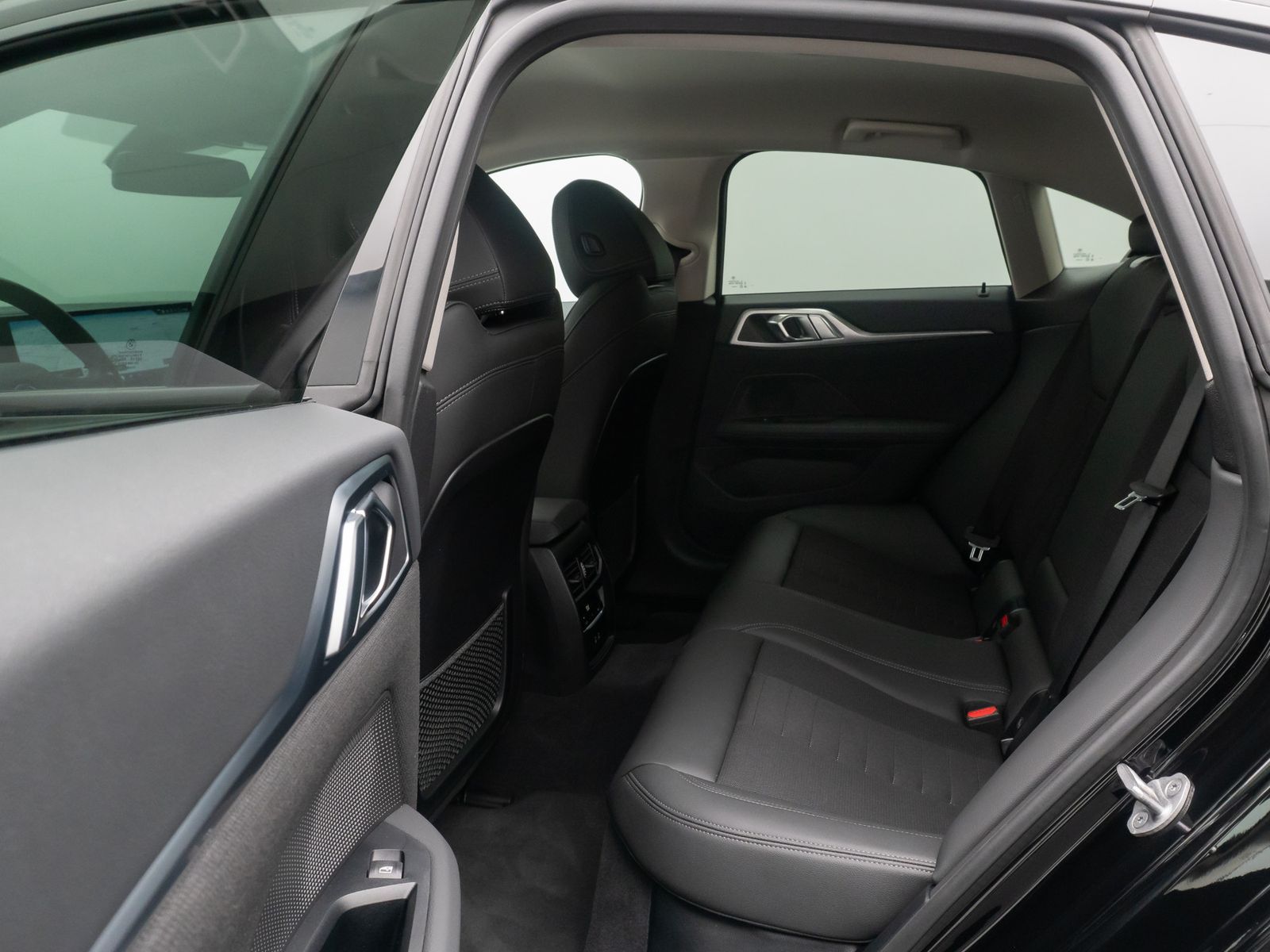 Fahrzeugabbildung BMW i4 eD35 GC Kamera DAB GeschwindigReg Widscreen