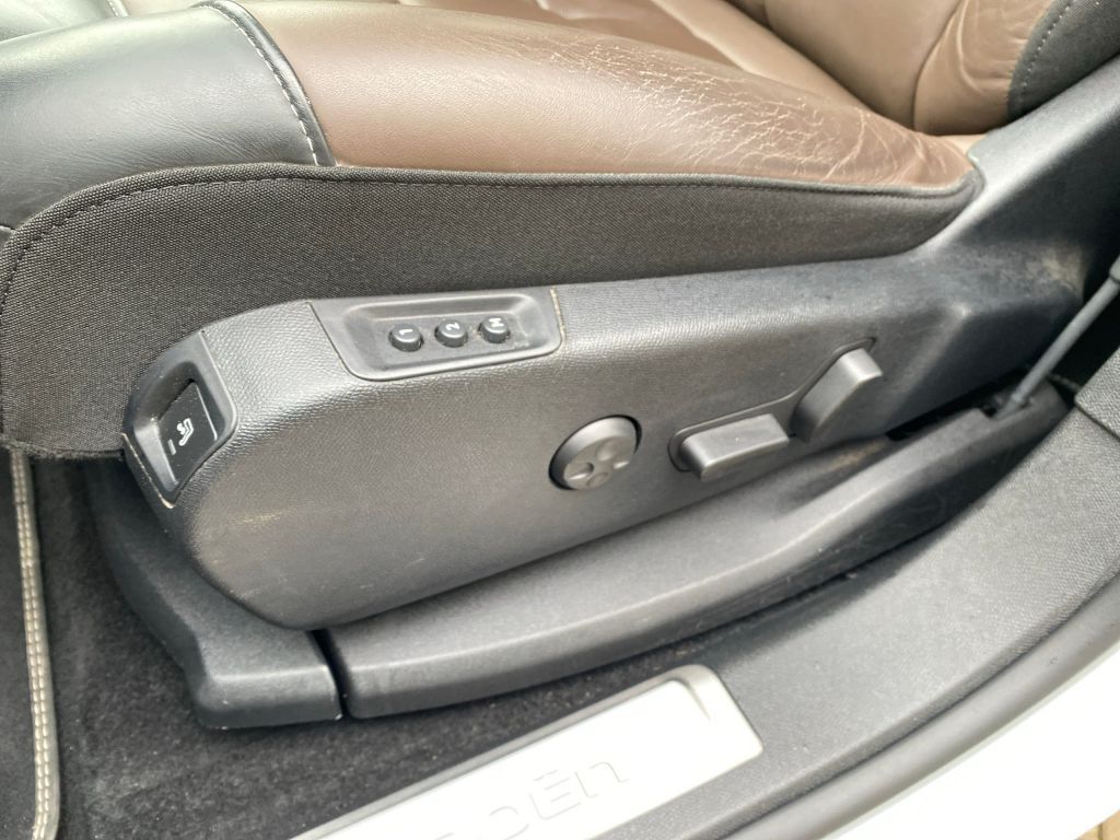 Fahrzeugabbildung Citroën C5 Aircross Hybrid 225 *Automatik* SHINE PACK