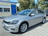 Volkswagen Golf VII Variant*Auto*Navi*ACC*CAM*AHK*LED*1Hand - : Silber, mit Apple Carplay