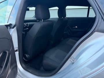Mercedes CLA 180 Shooting Brake - 9