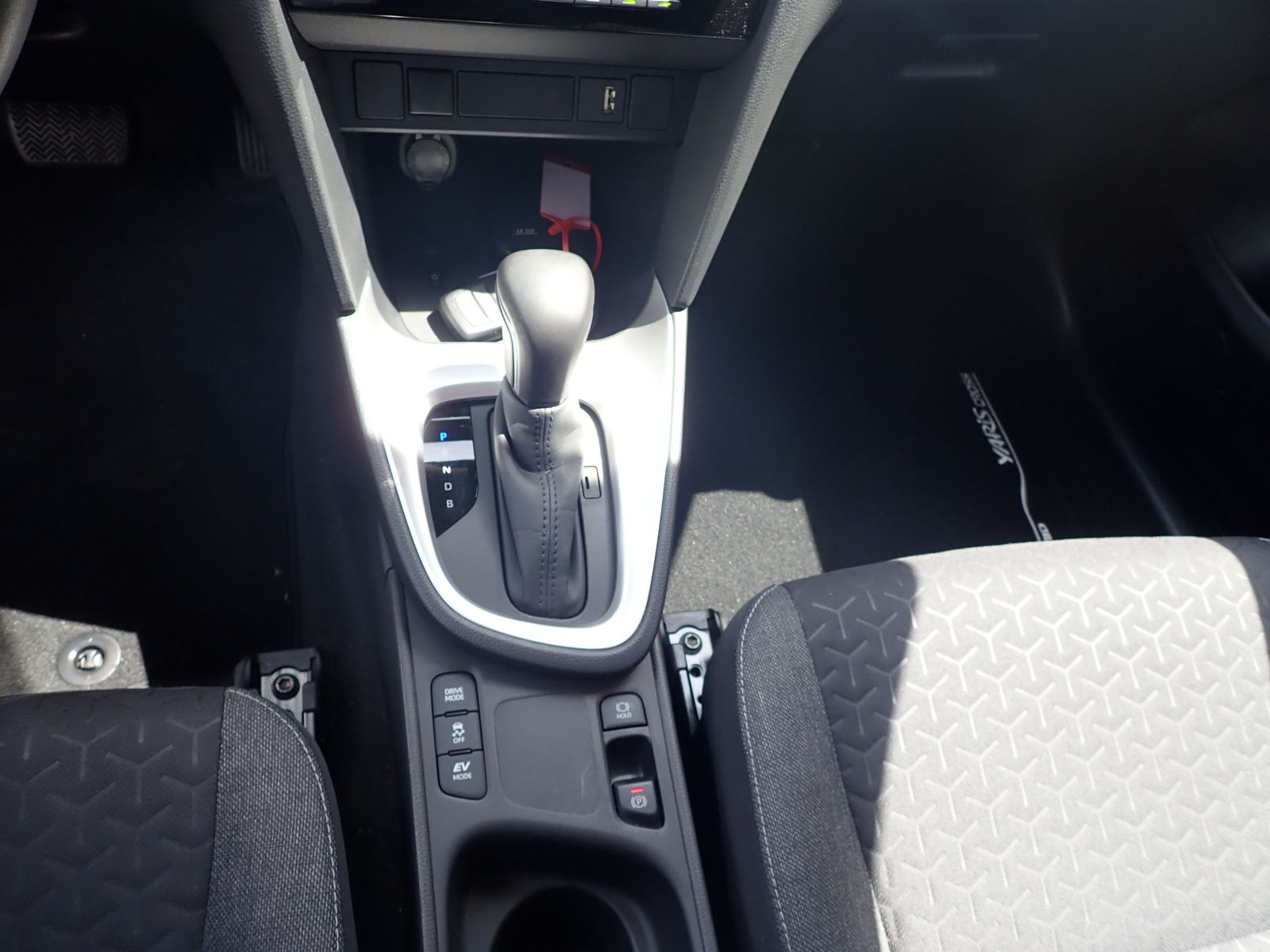 Fahrzeugabbildung Toyota Yaris Cross Hybrid FWD Team Deutschland/KAMERA