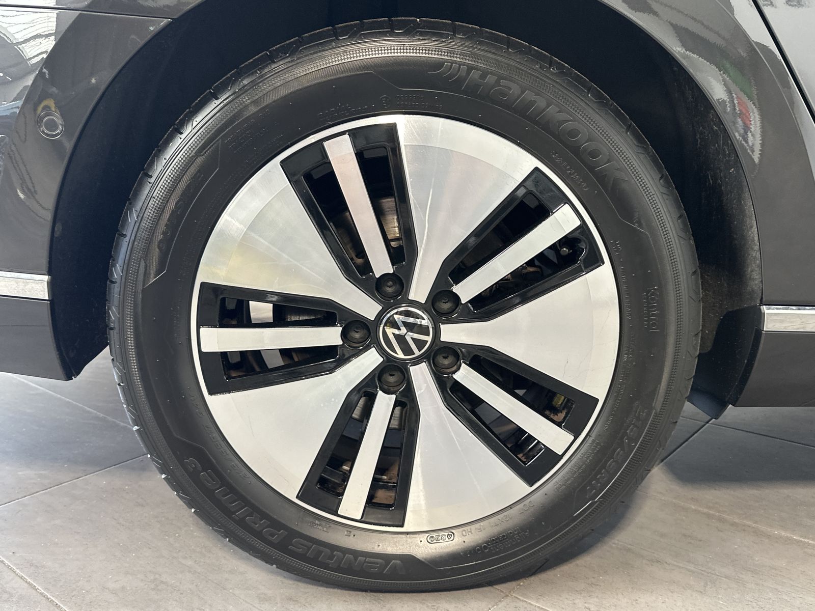 Fahrzeugabbildung Volkswagen Passat Variant 1.4 TSI DSG GTE NAV+LED+ACC+VCOCK