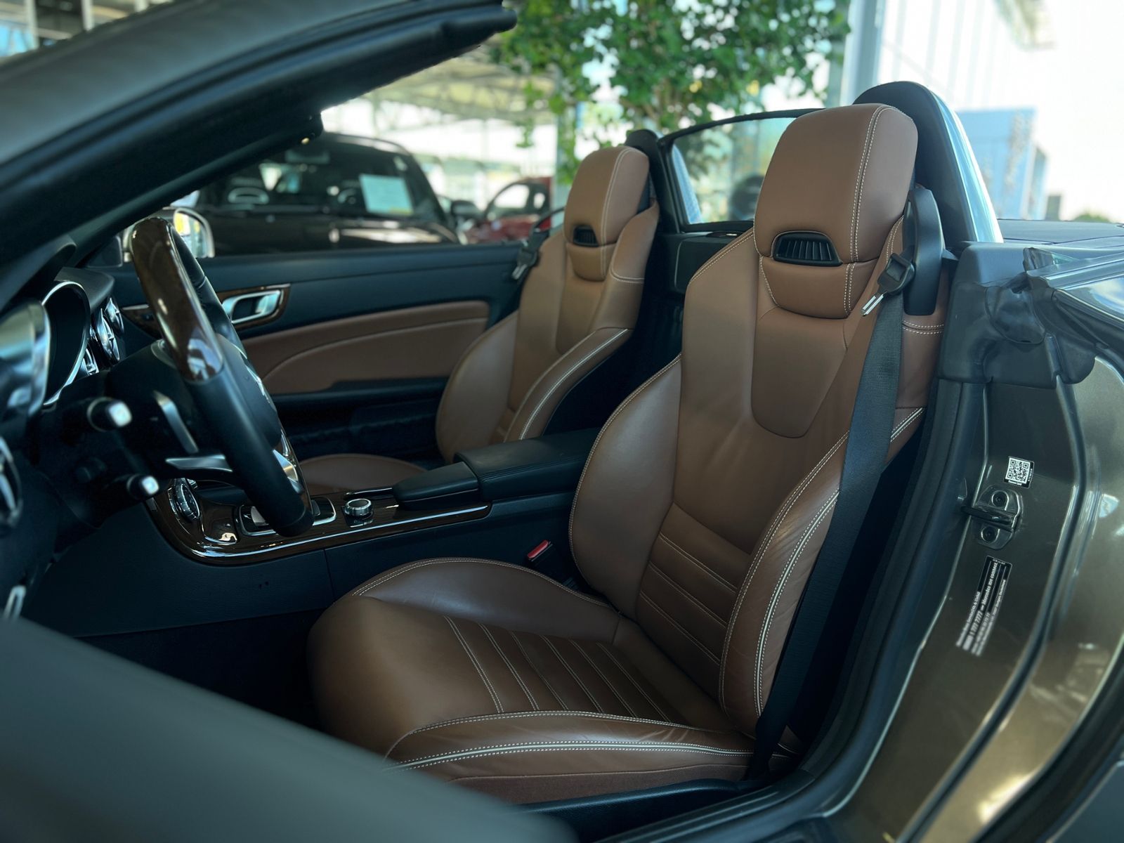 Fahrzeugabbildung Mercedes-Benz SLC 200 LED LEDER NAV SHZ PDC 18"