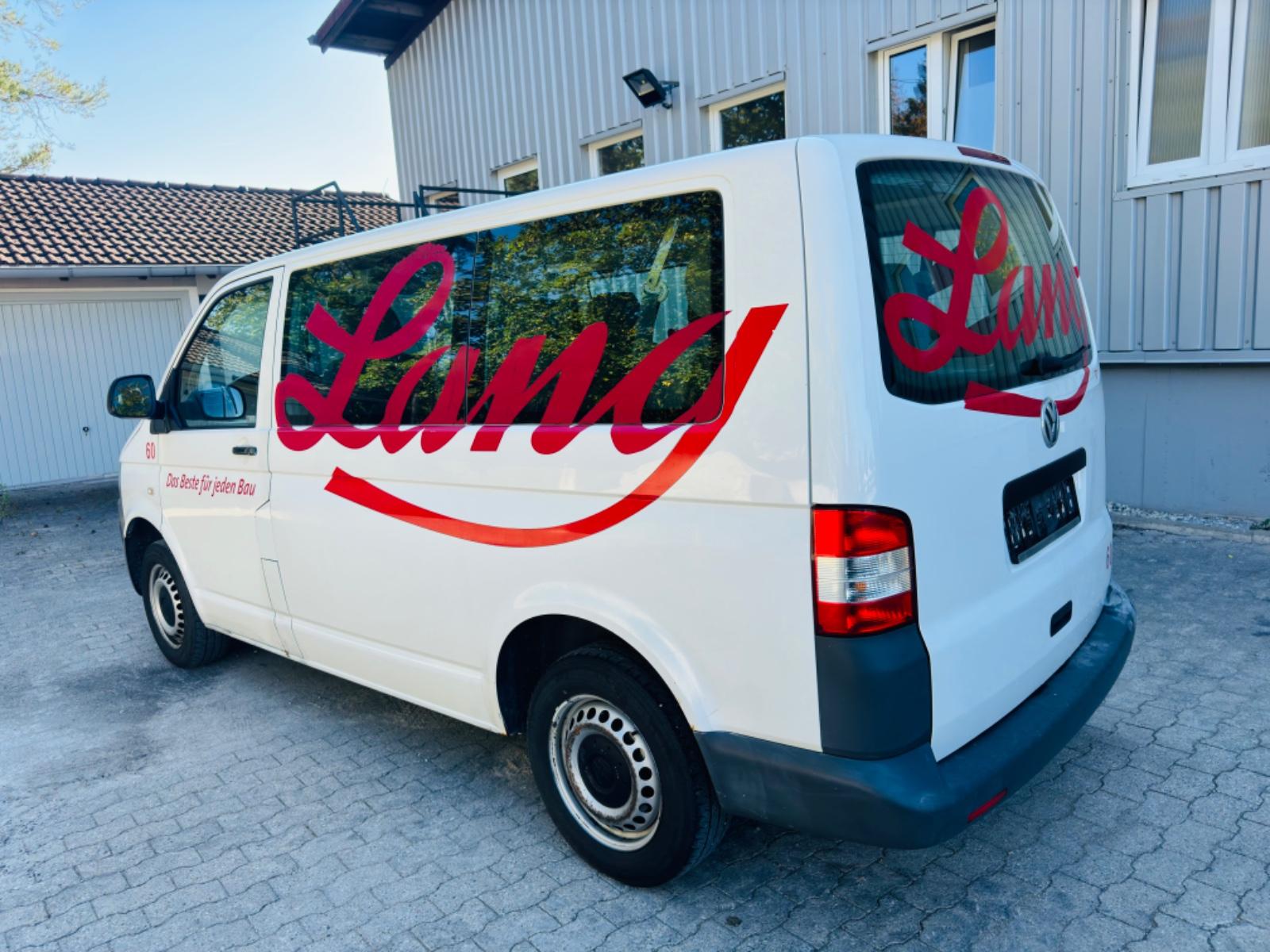 Volkswagen Caravelle 2010 — photo 15