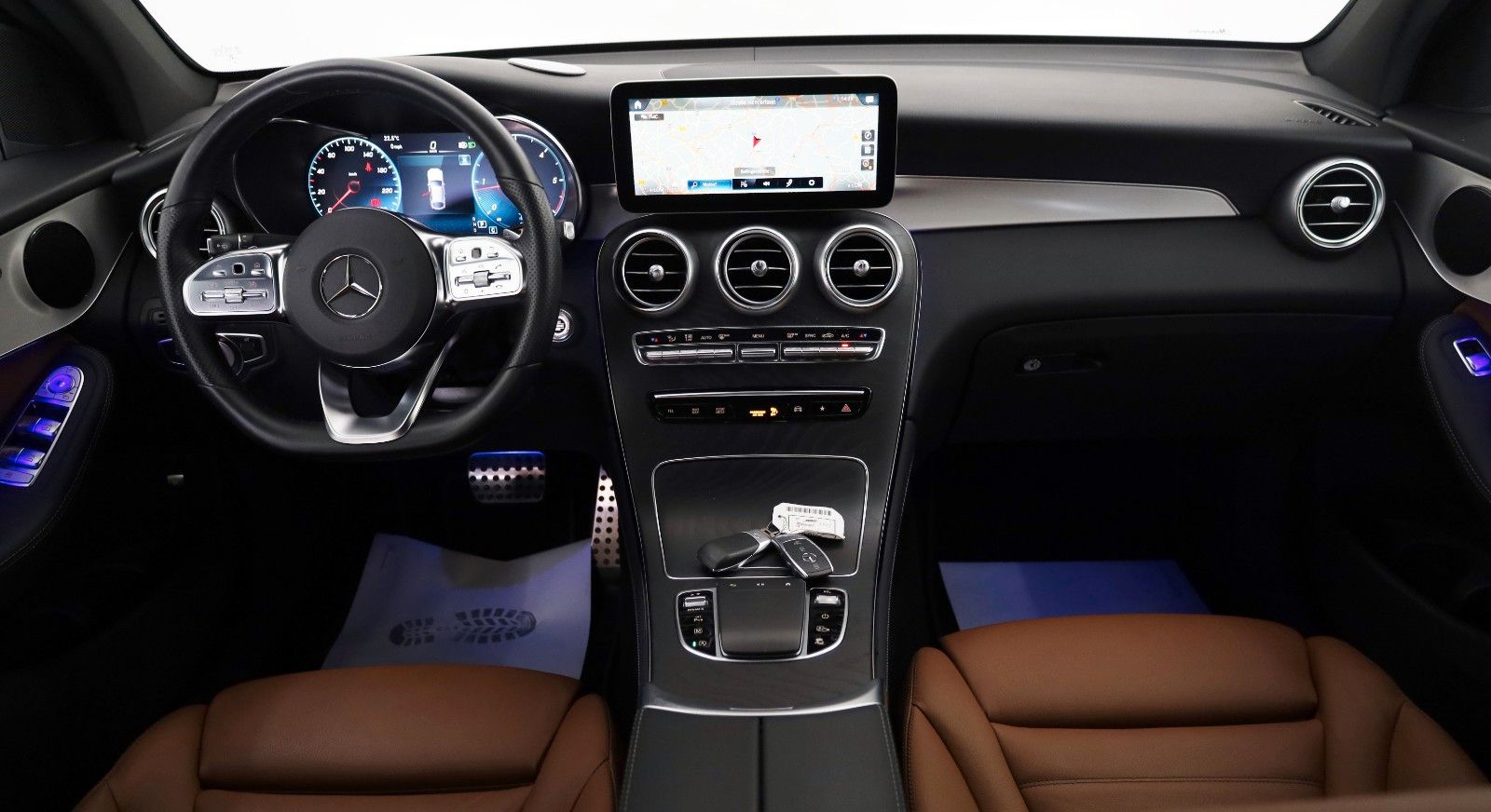 Fahrzeugabbildung Mercedes-Benz GLC 200d Coupé AMG Line Leder,Navi,LED,Night Pak