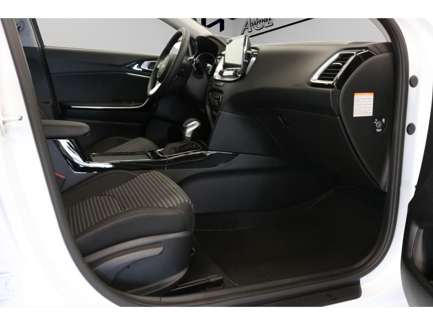 Fahrzeugabbildung Kia Ceed Ultimate Kamera Navi Style-Paket SHZ LED