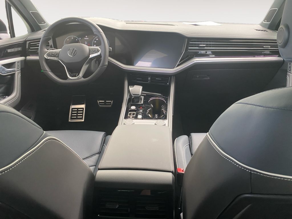 Fahrzeugabbildung Volkswagen Touareg V6 TDI 4Motion Black Style R-Line Voll