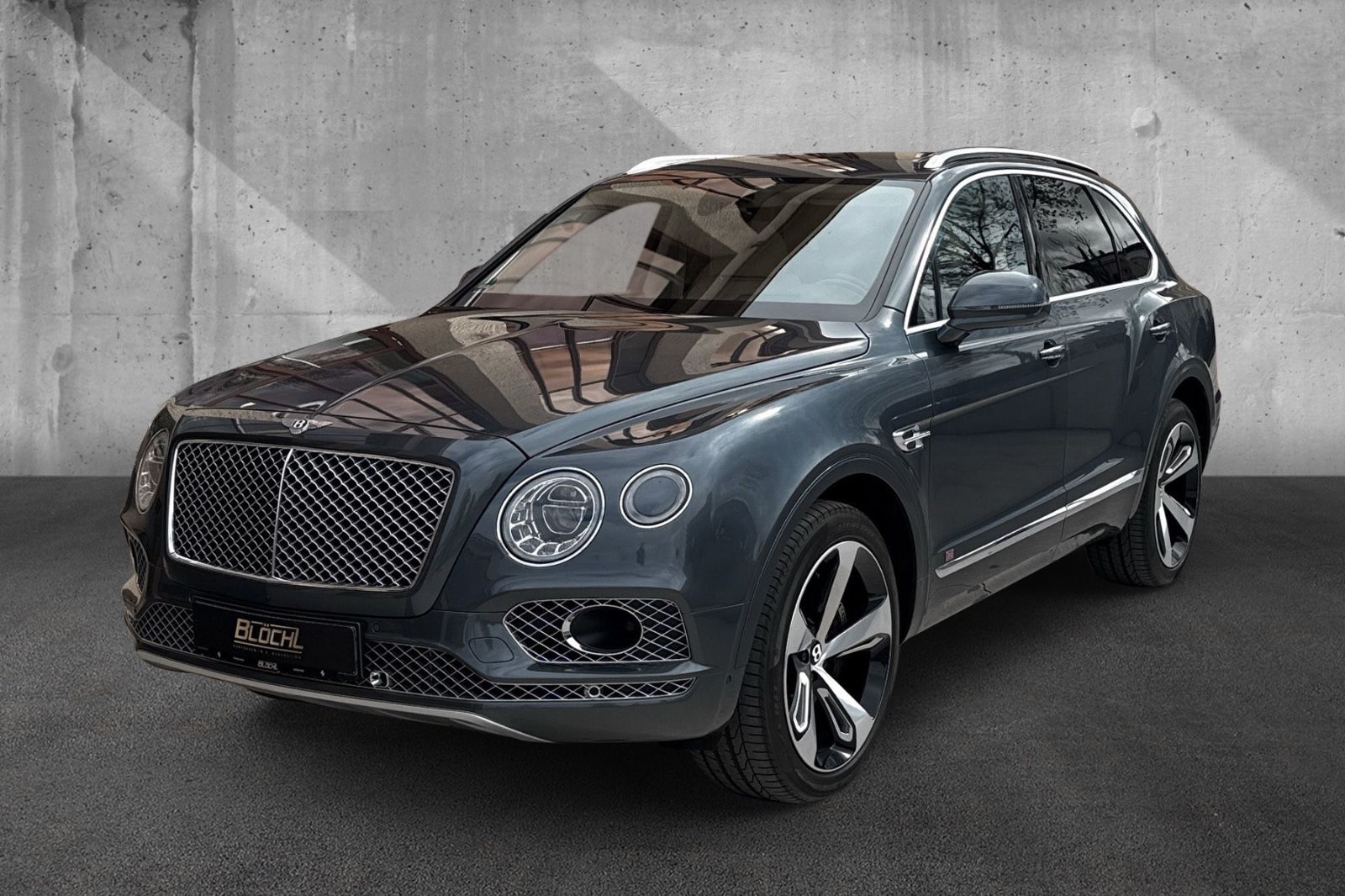 Fahrzeugabbildung Bentley Bentayga W12*First Edition*Dt. Auto*Naim*Mulline