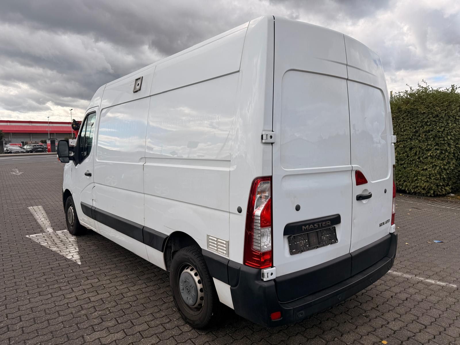 Fahrzeugabbildung Renault Master III Kasten L2H2 HKa 3,5t/1.HAND