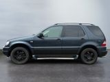 Mercedes-Benz ML 320 - Mercedes-Benz ML 320 aus 2000