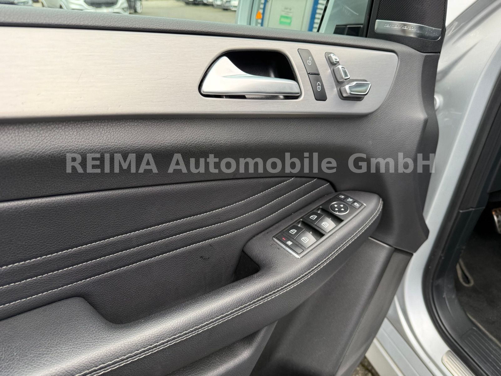 Fahrzeugabbildung Mercedes-Benz GLE 250 d AMG-Paket, LED, H&K, DAB, Leder