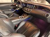 Mercedes-Benz S 560 4M Coupe*22"*PANO*360*Alctr*HuD* - silberne Mercedes-Benz S 560