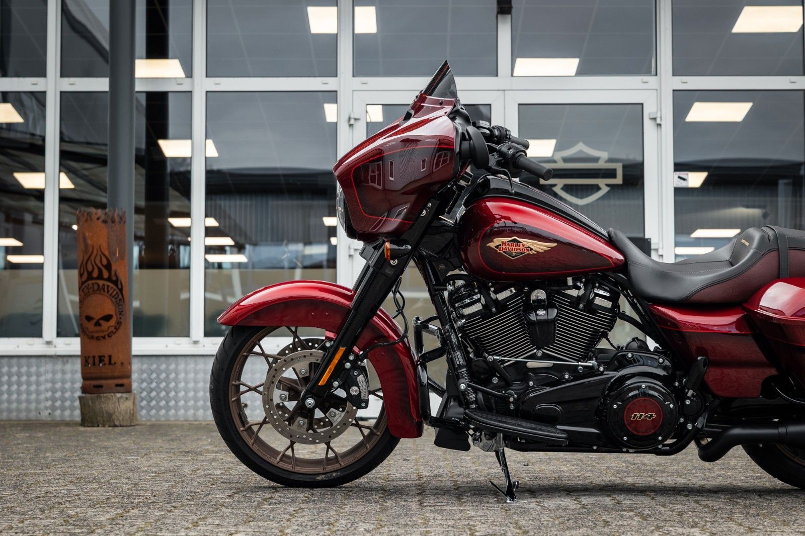 Fahrzeugabbildung Harley-Davidson FLHXS Street Glide 114 cui - 120th ANNIVERSARY