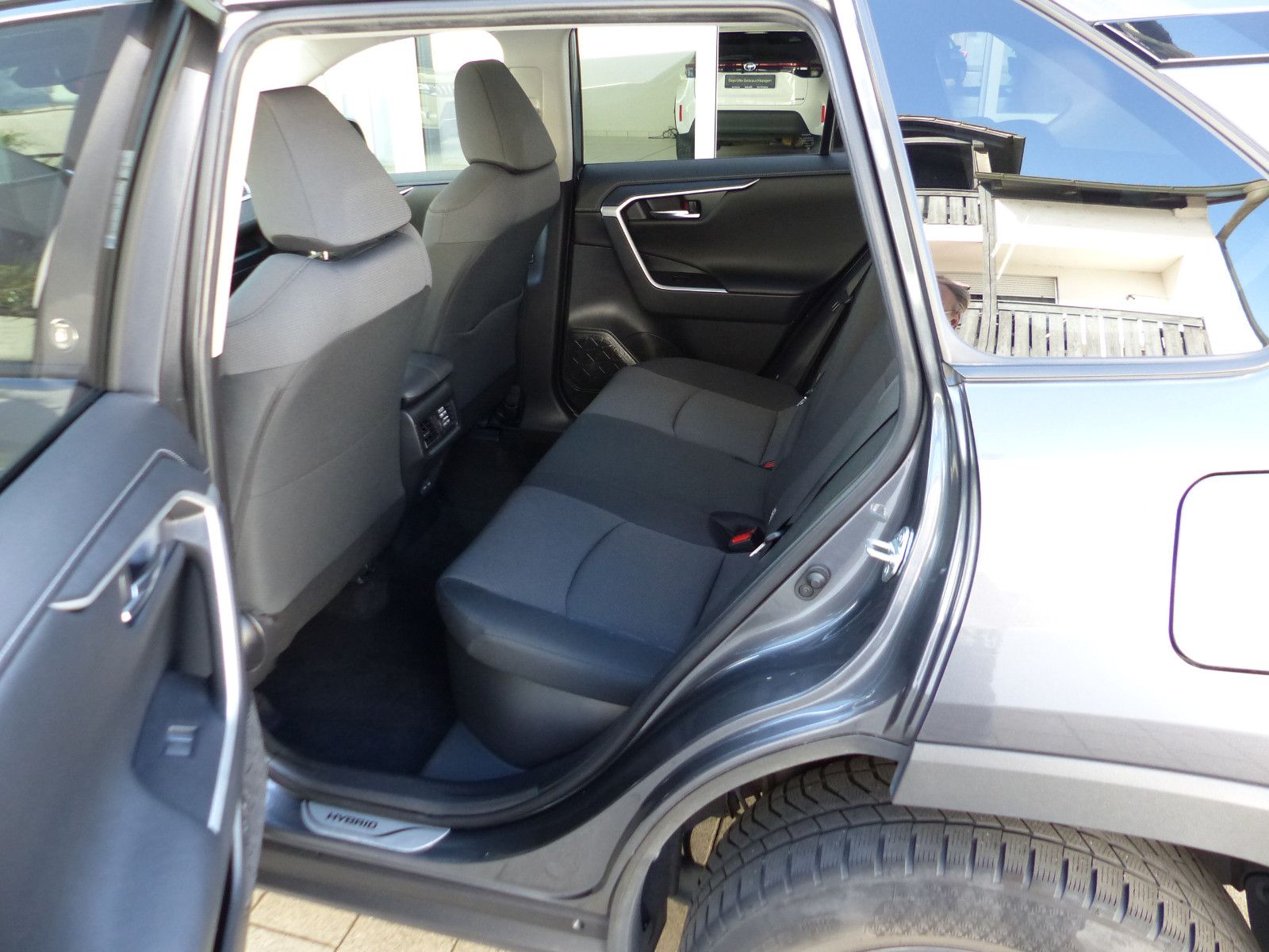 Toyota RAV4 2.5 Hybrid TeamD Kamera CarPlay LED foto 11
