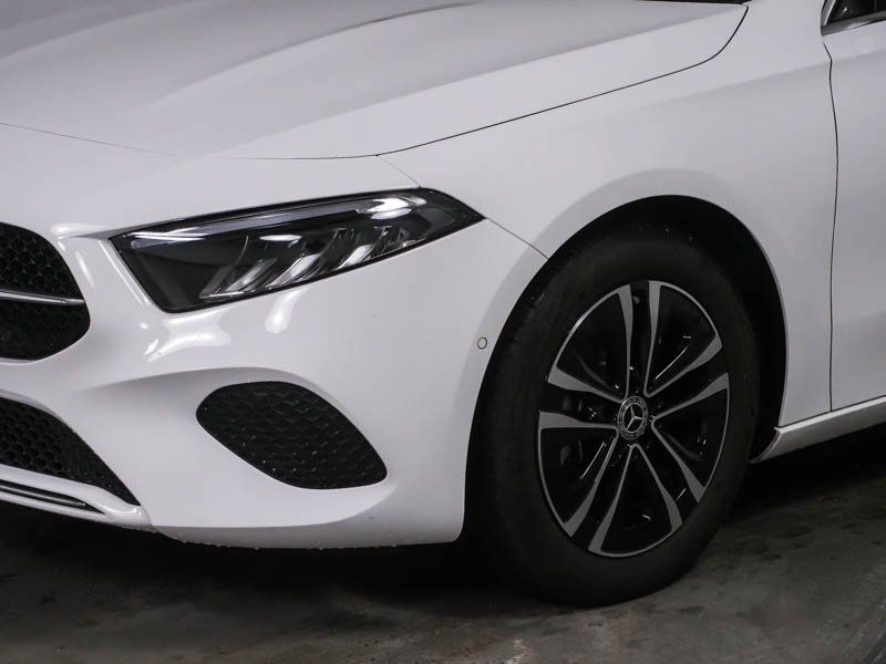 Fahrzeugabbildung Mercedes-Benz A 180 PROGRESSIVE*APPLECAR-PLAY*LED*WINTER-PAKET