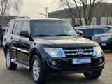 Mitsubishi Pajero 3.2 DI-D Diamant Edition 7-Sitzer - Mitsubishi Pajero: Automatik