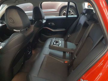 BMW 318 - 8