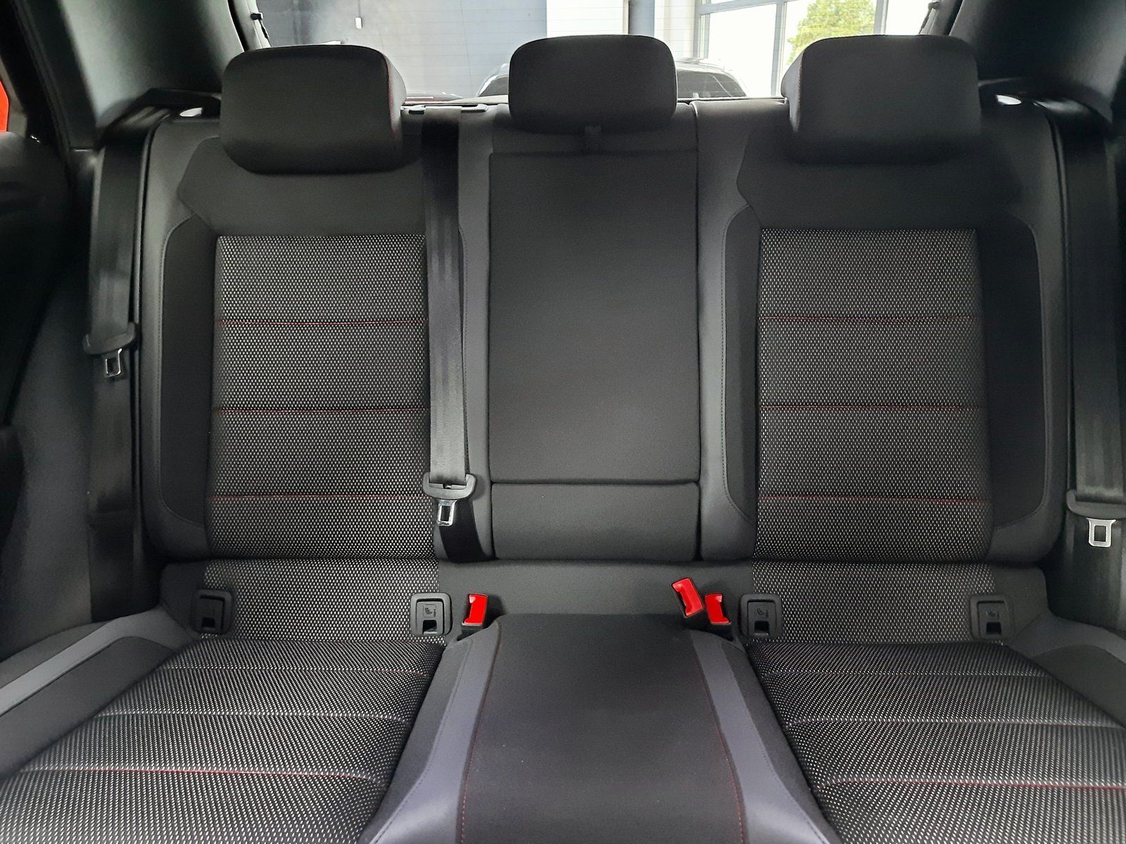 Fahrzeugabbildung Volkswagen T-Roc Sport TSI *Panodach*Navi*Cam*LED*ACC*App*