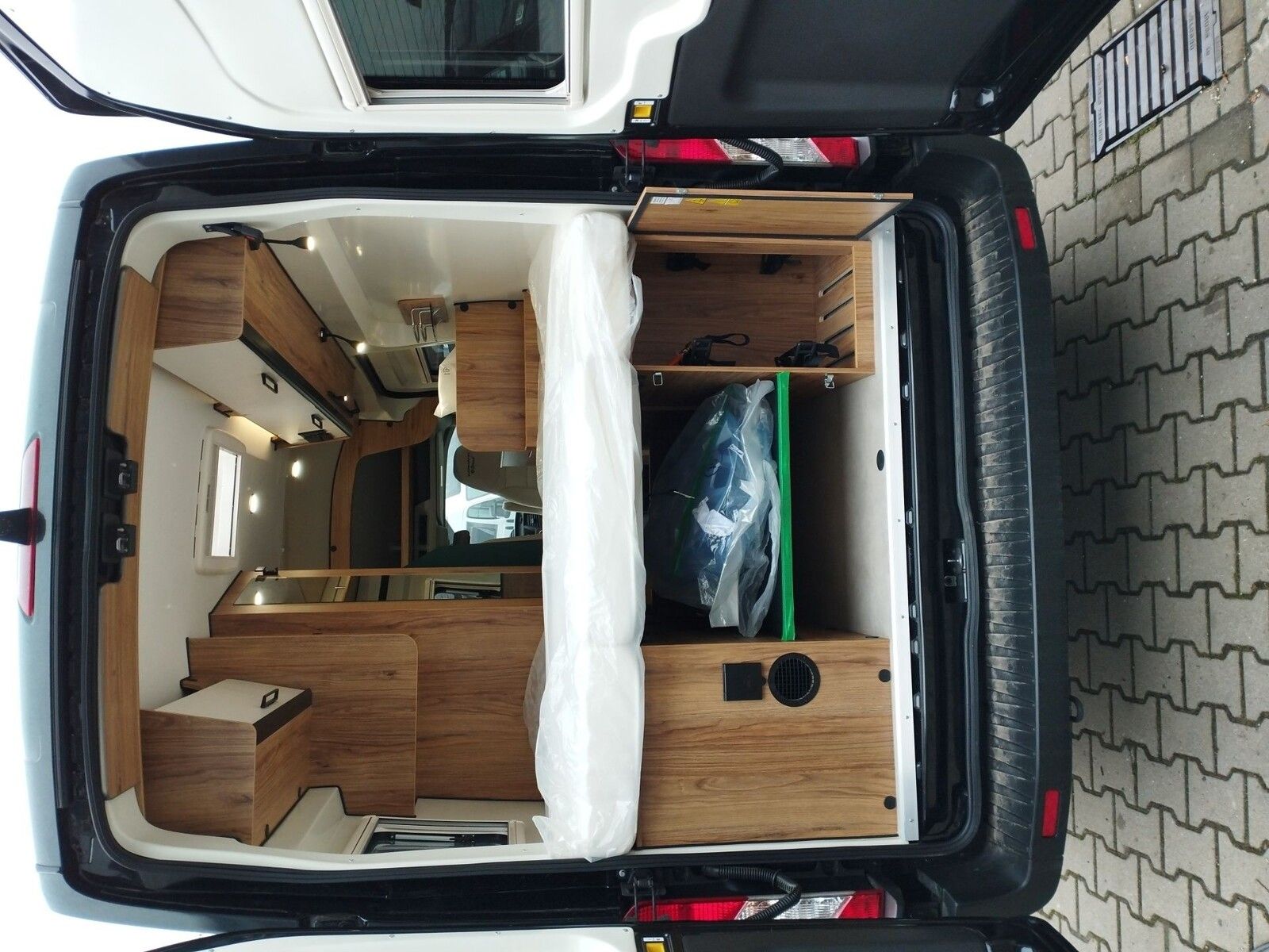 Fahrzeugabbildung Karmann Dexter 4x4 DE 560 AW Allrad 4x4, Rückfahrkamera