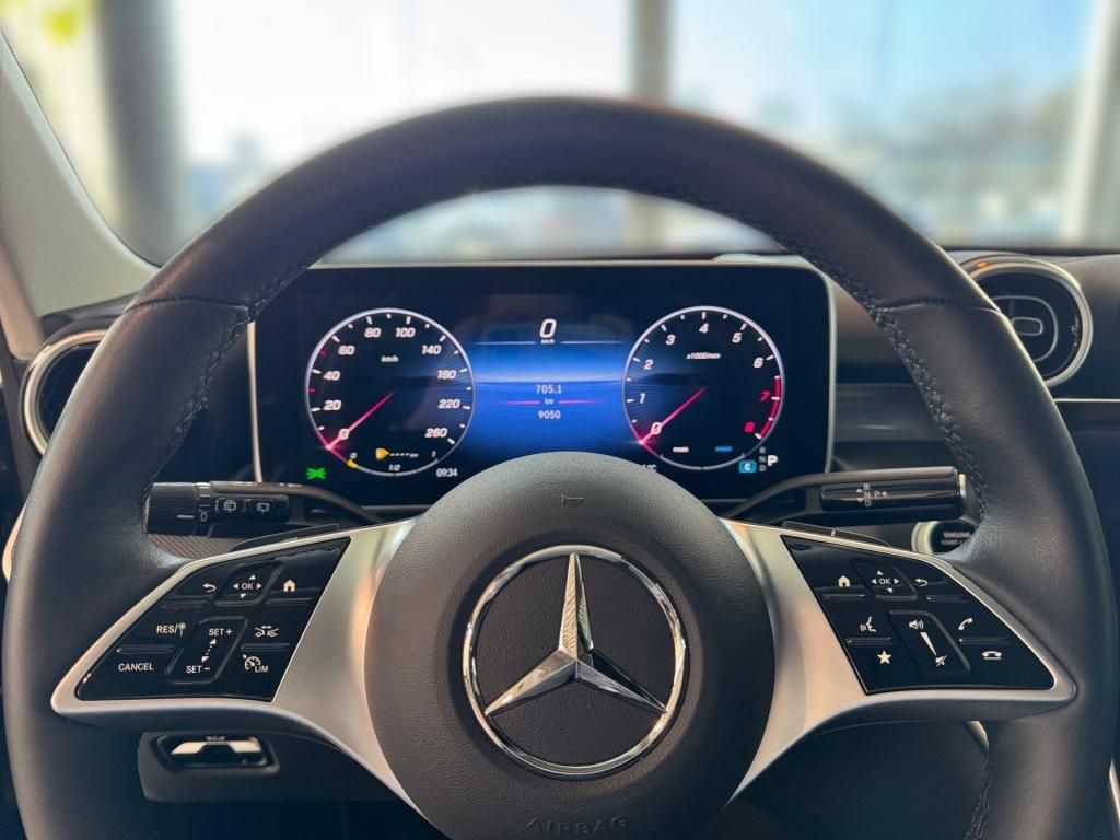 Fahrzeugabbildung Mercedes-Benz C 200 T Avantg. ACC HUD Keyless 360° Winterp.