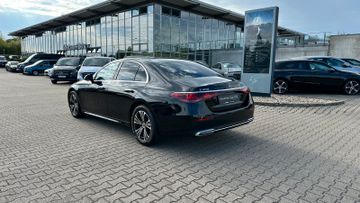 Mercedes E 200 - 7