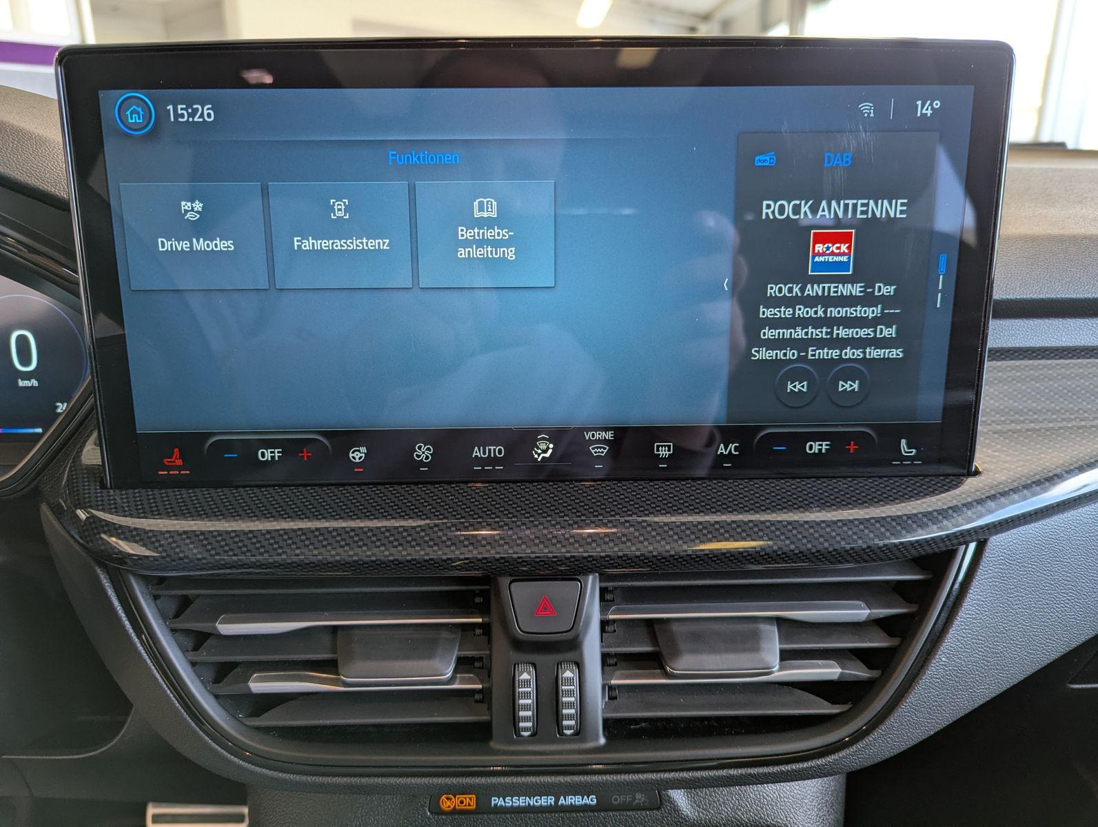 Fahrzeugabbildung Ford Focus 1.0 ST-Line X Styling Matrix B&amp;O Pano 18"