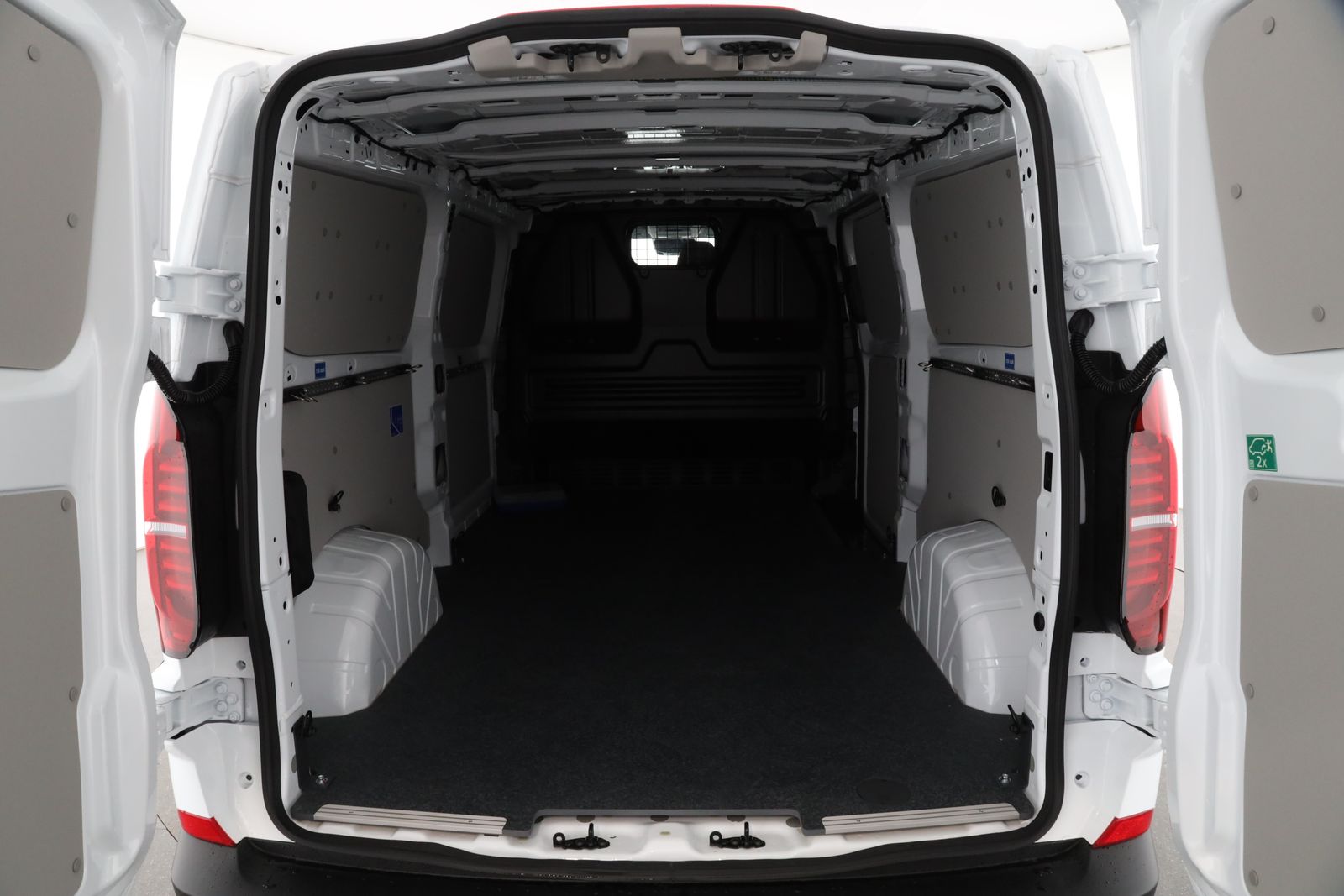 Volkswagen T7 Transporter - Bild 10